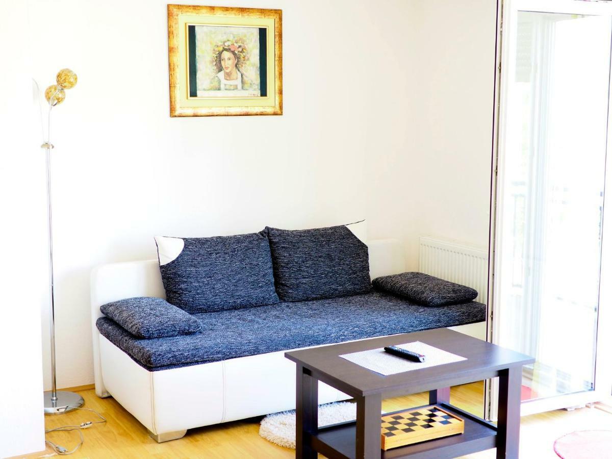 Apartment Ivan-Experience 3 Bedrooms Любушки Екстер'єр фото